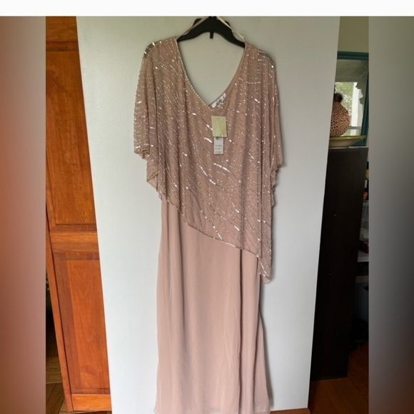 Elegant Blush Women's Dress **FLAW** - Picture 4 of 11